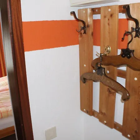 Haus-karin-ferienwohnung-1 Apartamento Büsum
